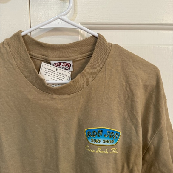 NWT Ron Jon Surf Shop Tan Graphic Shirt Size L - Picture 3 of 4